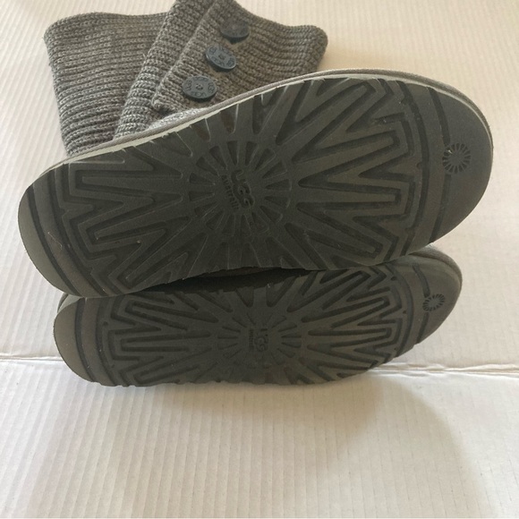 UGG Classic Cardy Boots Size 6 - Picture 11 of 11